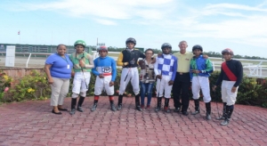 Se realiza con éxito, vistosa carrera de jinetes aprendices